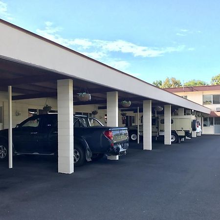Cairns Motor Inn Экстерьер фото