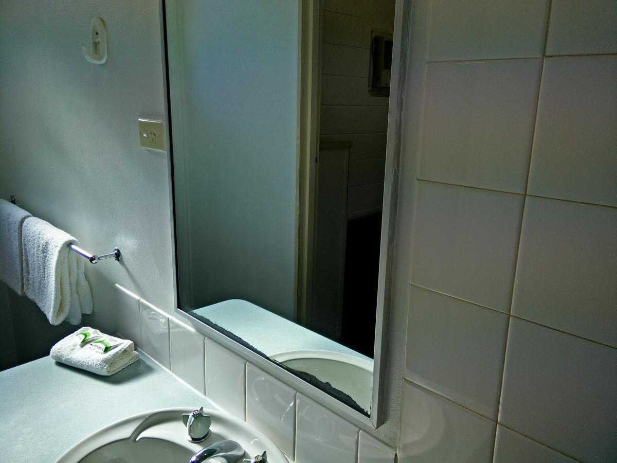 Cairns Motor Inn Экстерьер фото