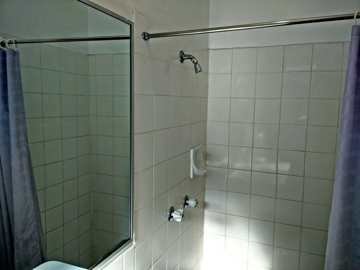 Cairns Motor Inn Экстерьер фото