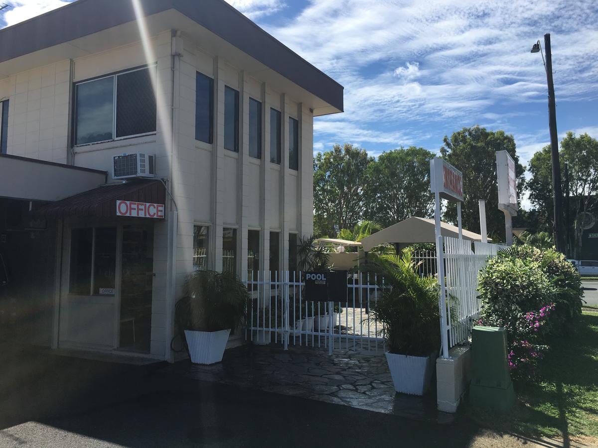 Cairns Motor Inn Экстерьер фото