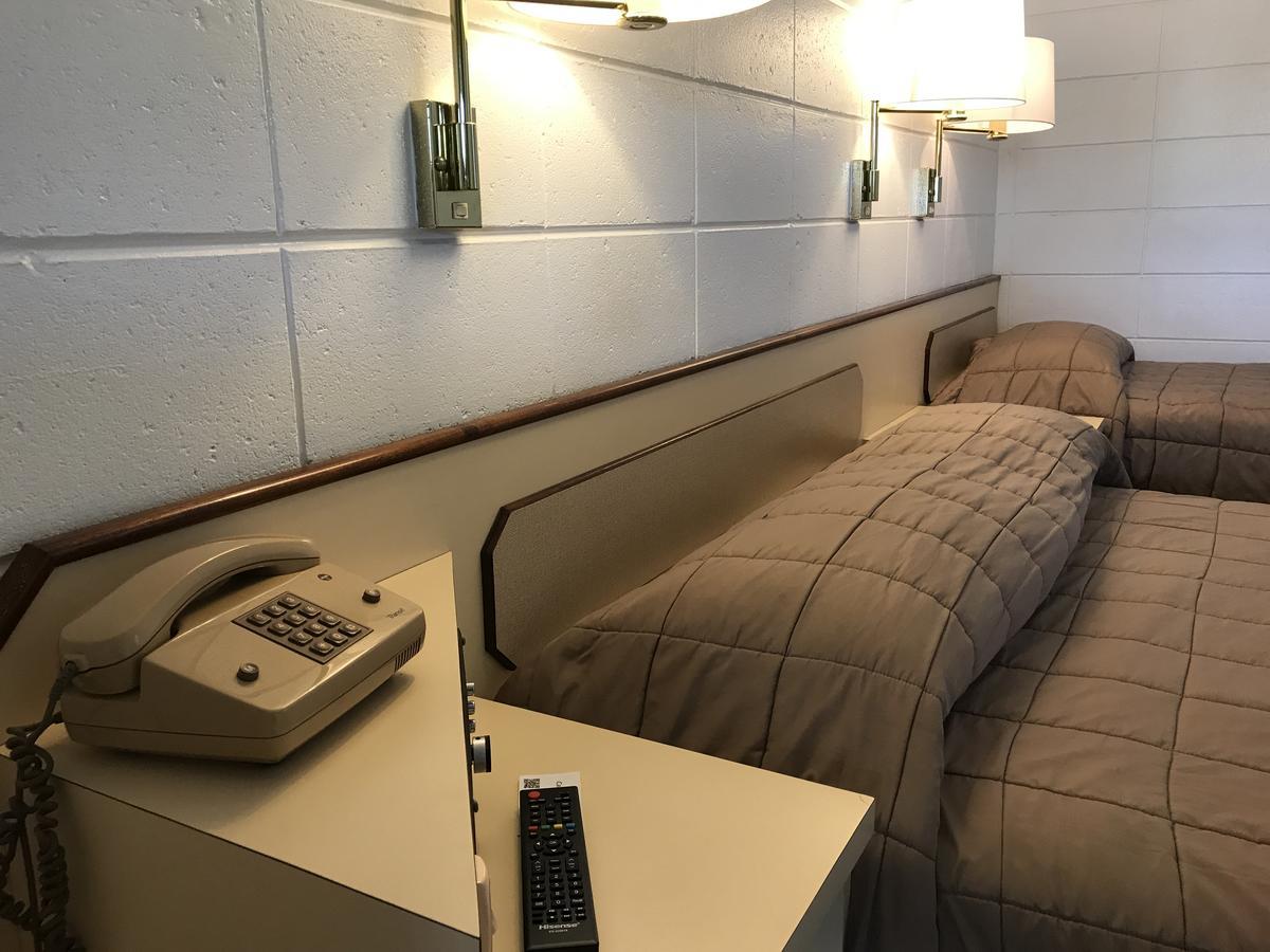 Cairns Motor Inn Экстерьер фото