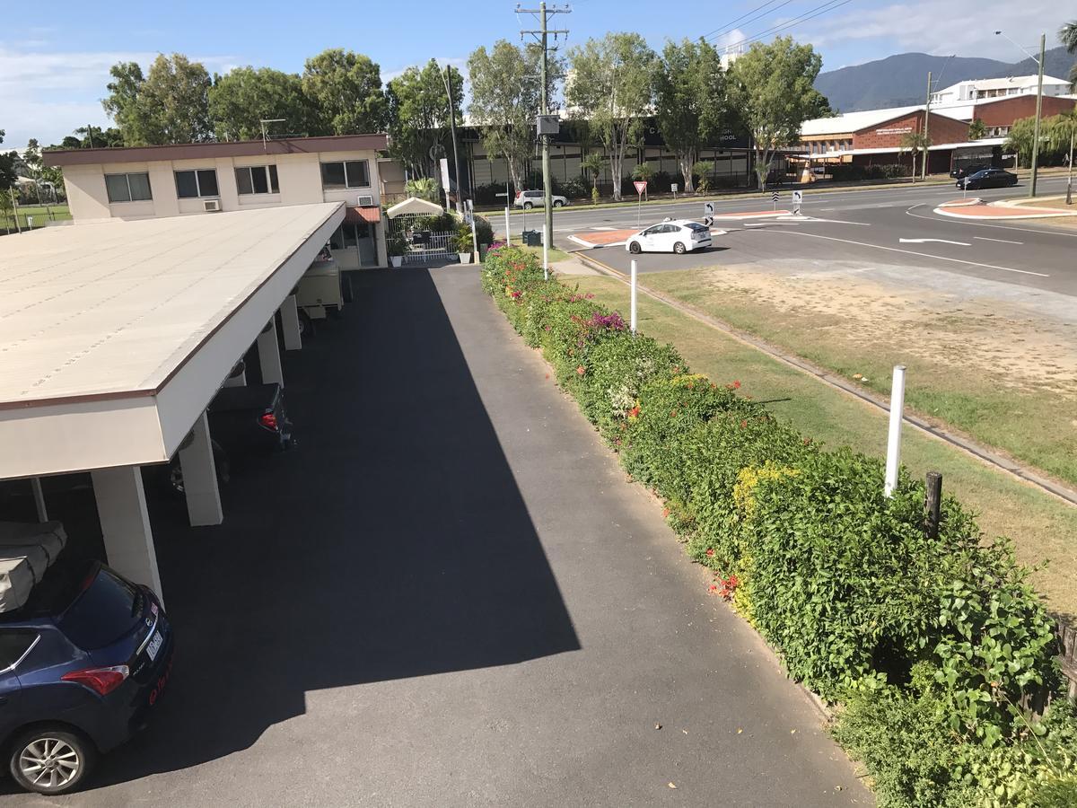Cairns Motor Inn Экстерьер фото